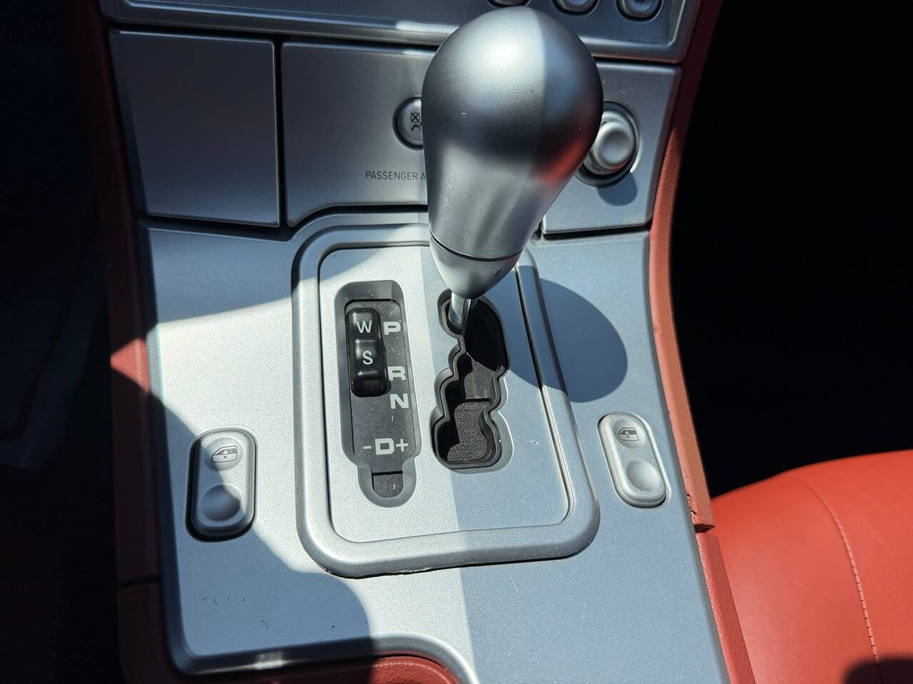 2007 Chrysler Crossfire 9