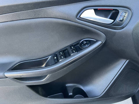 2017 Ford Focus SEL