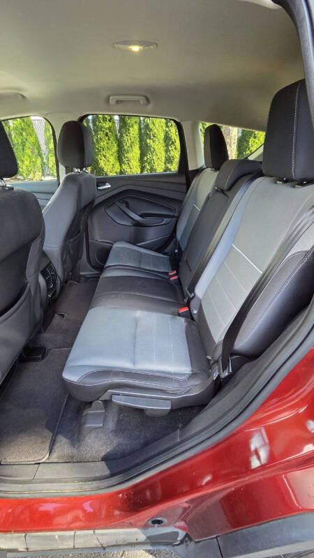 2015 Ford Escape SE