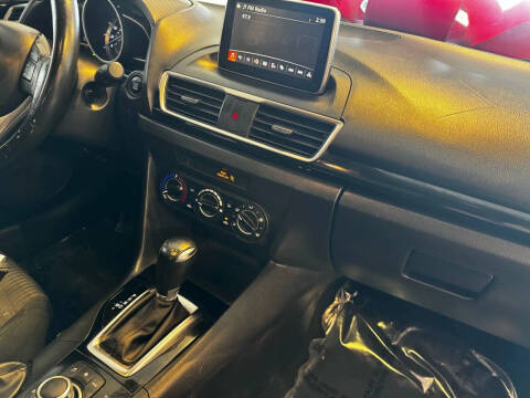 2016 Mazda MAZDA3 i Touring