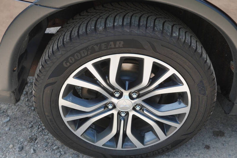 2018 Mitsubishi Outlander SE