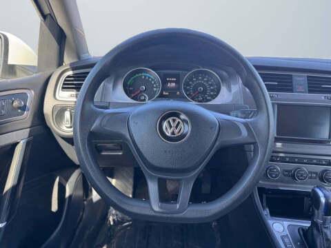 2016 Volkswagen e-Golf SE