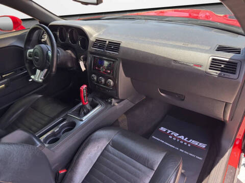 2014 Dodge Challenger SRT8 Core