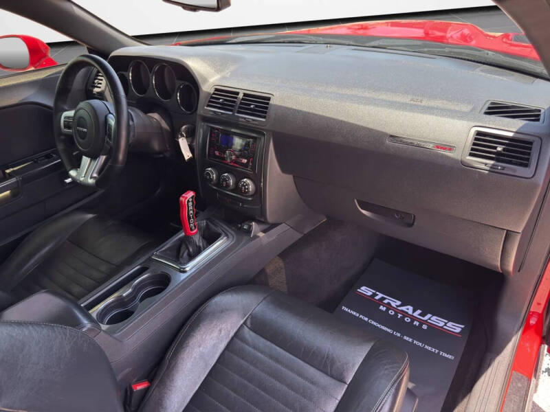 2014 Dodge Challenger SRT8 Core