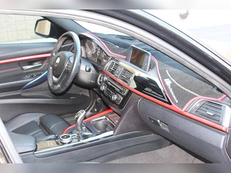 2016 BMW 3 Series 328i