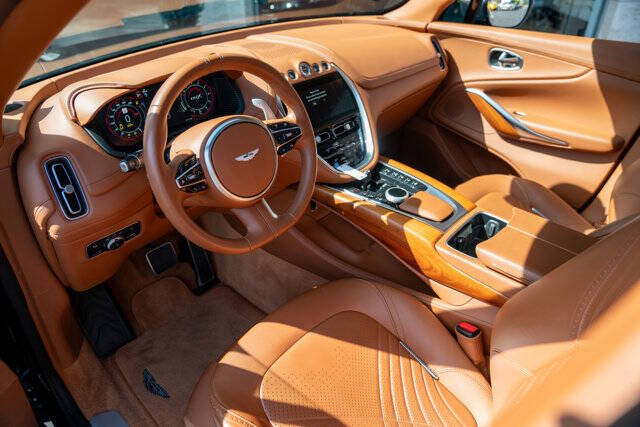 2021 Aston Martin DBX 12