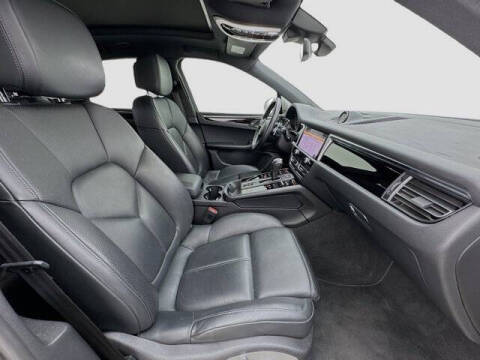 2023 Porsche Macan