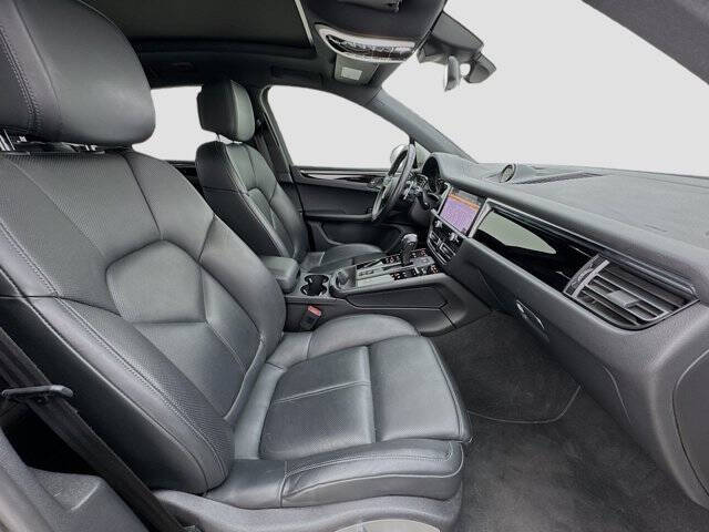 2023 Porsche Macan