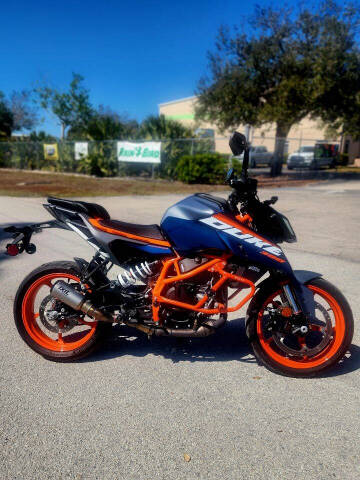 2024 KTM Duke 390