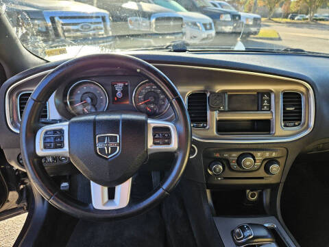 2012 Dodge Charger SE