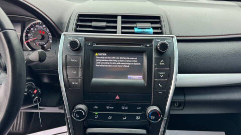 2015 Toyota Camry SE