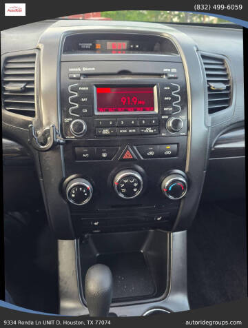 2011 Kia Sorento LX