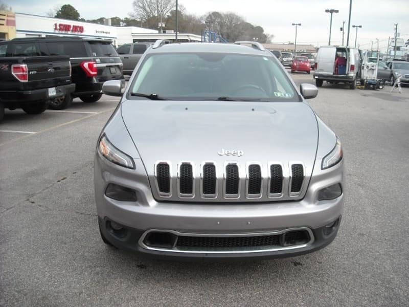 2015 Jeep Cherokee for sale at Luxury Auto Sales, Inc in Norfolk, VA