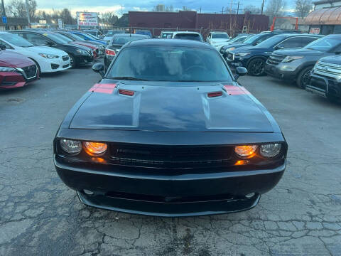 2014 Dodge Challenger for sale at SANAA AUTO SALES LLC in Englewood CO