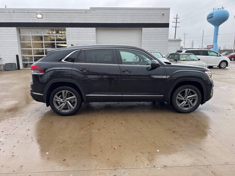 2024 Volkswagen Atlas Cross Sport SEL R-Line 4Motion