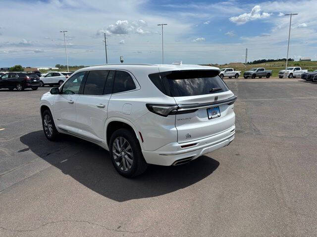2025 Buick Enclave Avenir