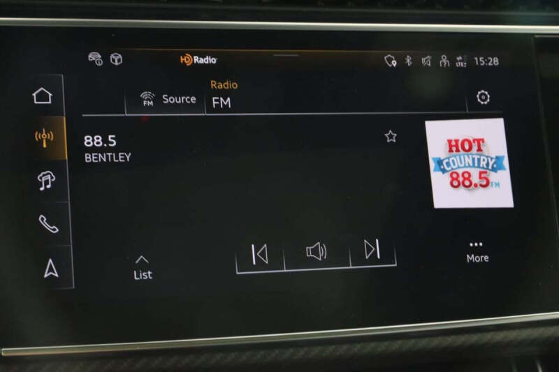 2024 Audi SQ8 4.0T quattro Premium Plus