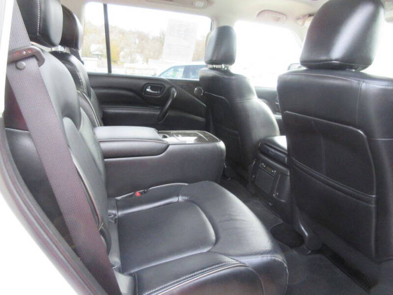 2024 Infiniti QX80 Luxe