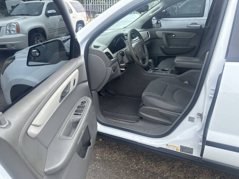 2016 Chevrolet Traverse LS