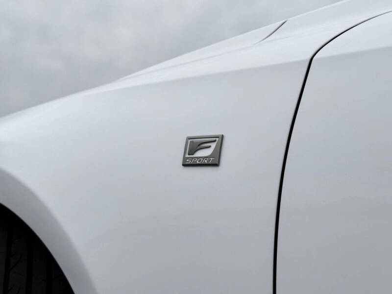2017 Lexus IS 200t