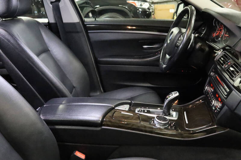 2016 BMW 5 Series 528i xDrive