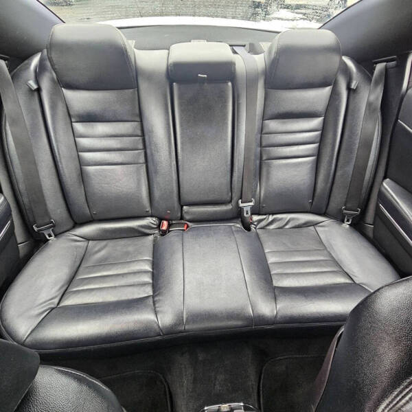 2012 Dodge Charger SE
