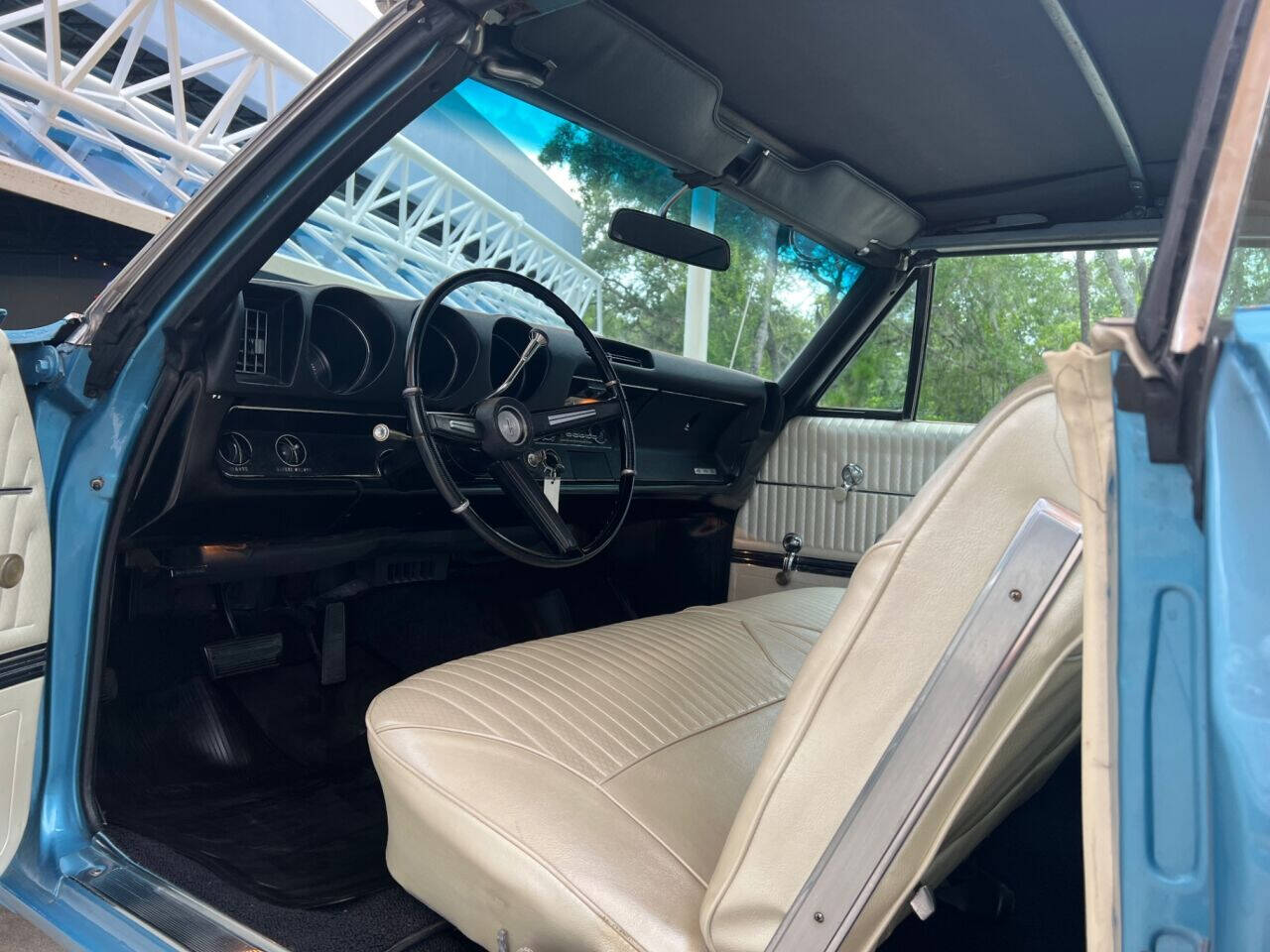 1968 Oldsmobile Cutlass 14