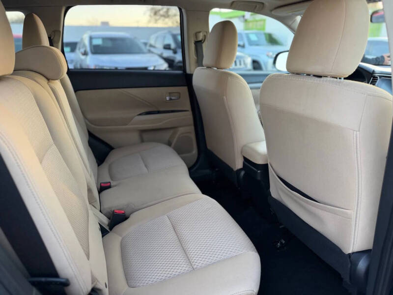 2017 Mitsubishi Outlander