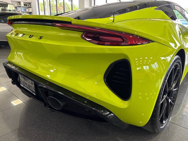 2025 Lotus Emira 6