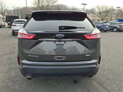 2020 Ford Edge SE
