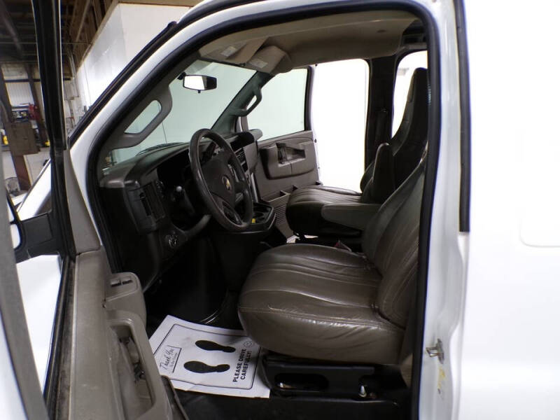 2017 Chevrolet Express 2500