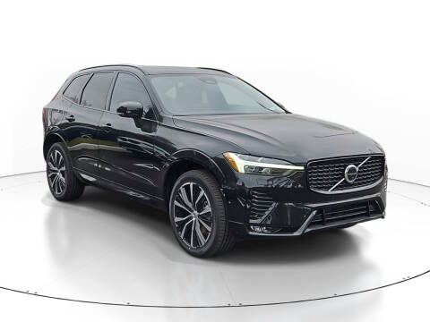 2025 Volvo XC60 B5 Plus Dark Theme