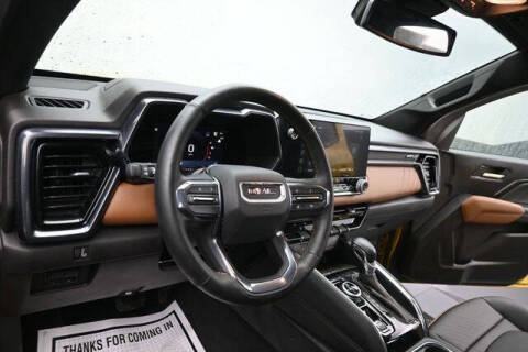 2023 GMC Canyon AT4