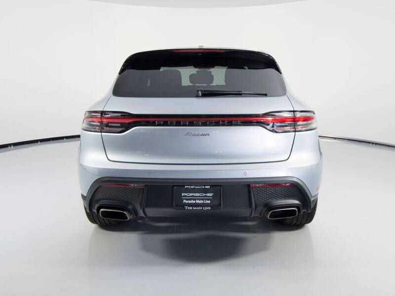 2025 Porsche Macan