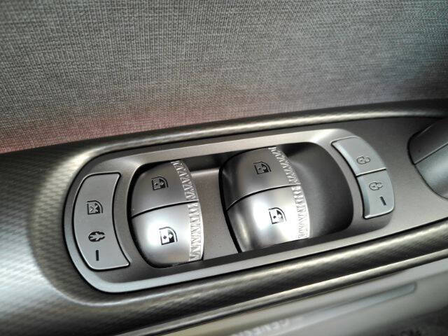 2024 Genesis GV60 Standard