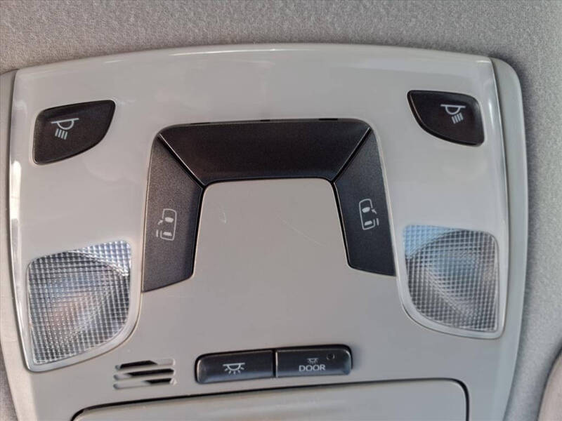 2014 Toyota Sienna LE 8-Passenger