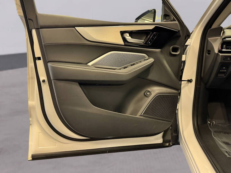 2025 Acura MDX SH-AWD