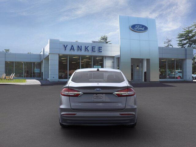 2020 Ford Fusion Hybrid SE
