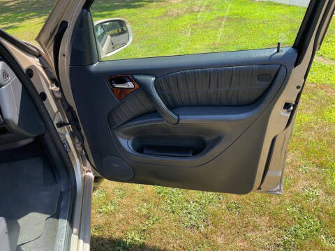 2002 Mercedes-Benz M-Class ML 320