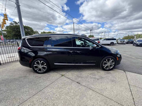 2022 Chrysler Pacifica Pinnacle