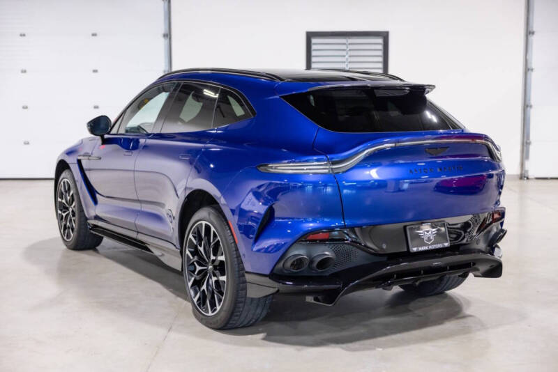 2023 Aston Martin DBX 707