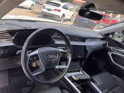 2024 Audi Q8 e-tron quattro Prestige