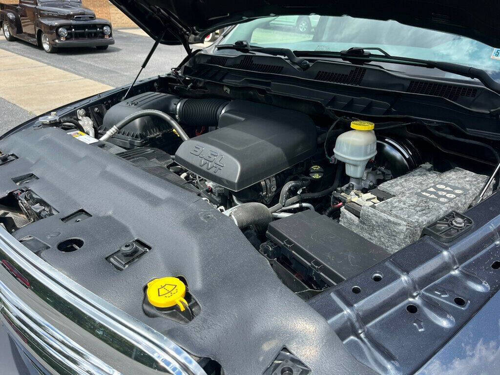 2017 RAM 1500 38