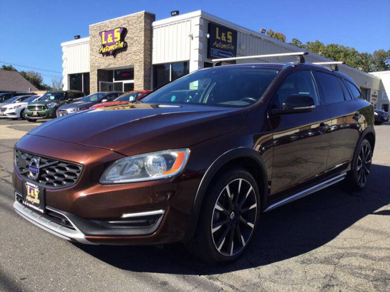 2017 Volvo V60 Cross Country T5 Premier