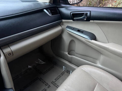 2012 Toyota Camry Hybrid