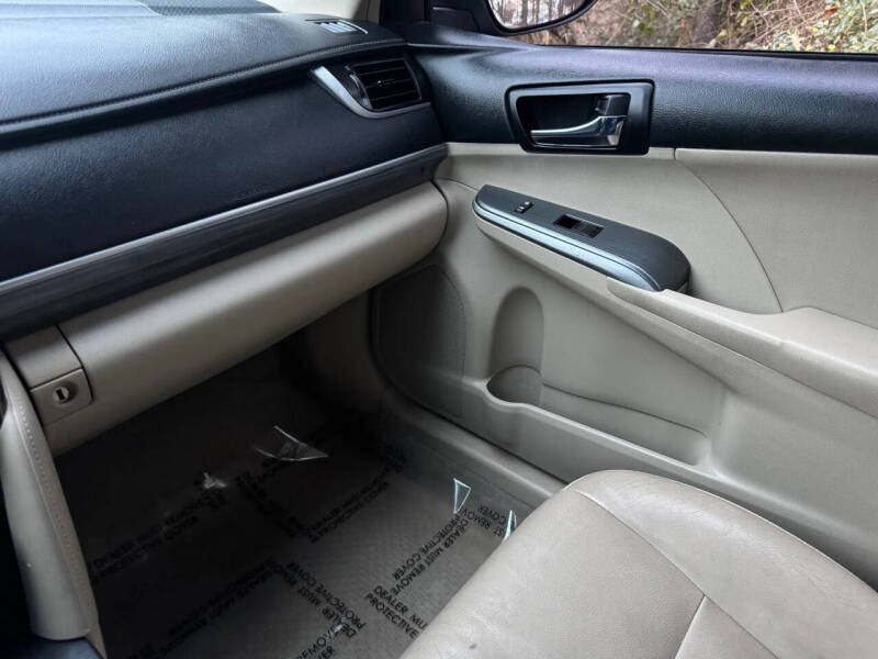 2012 Toyota Camry Hybrid