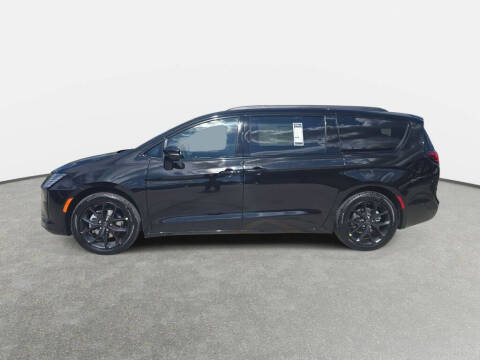 2027 Chrysler Pacifica Limited
