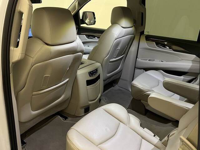 2020 Cadillac Escalade Luxury