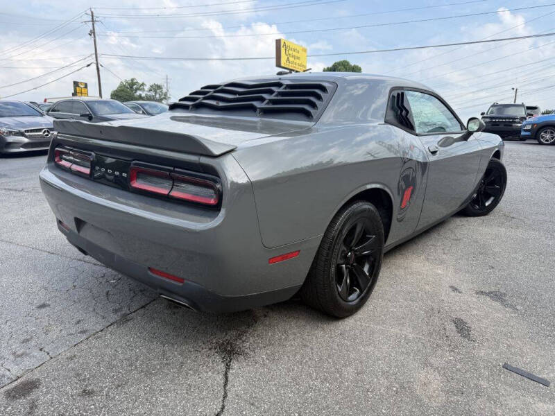 2018 Dodge Challenger SXT