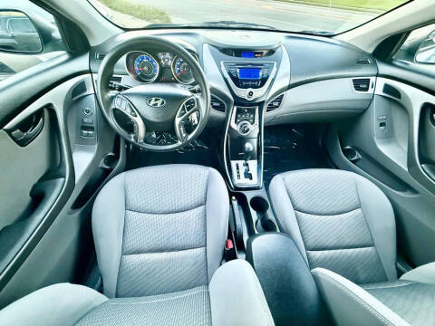 2013 Hyundai Elantra Coupe SE